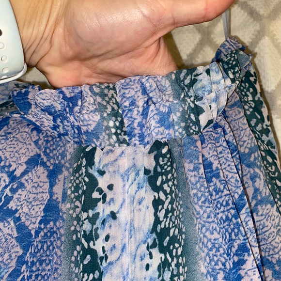 Long pattern skirt - Picture 4 of 5